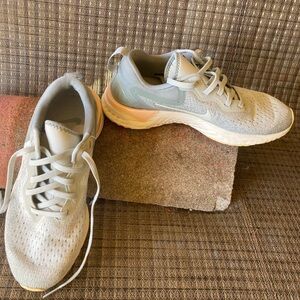 Nike Light Gray Athletic Sneakers